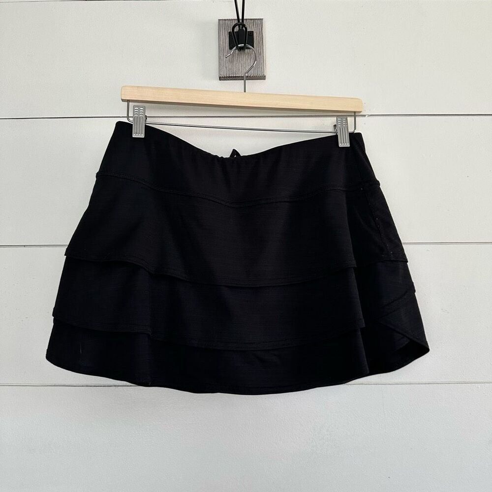 Athleta Women’s Medium Black Tiered Ruffle Skort